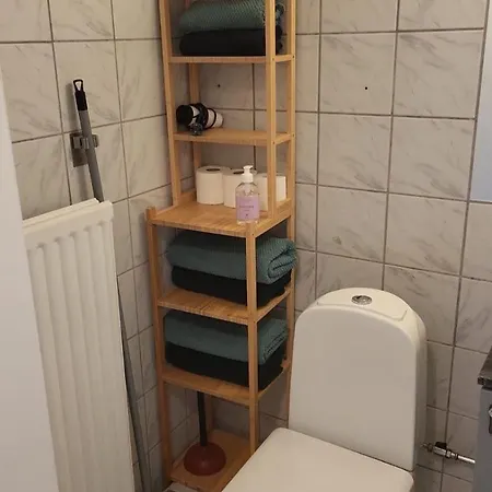 Apartment Close To Tram And Train Station &dtu *